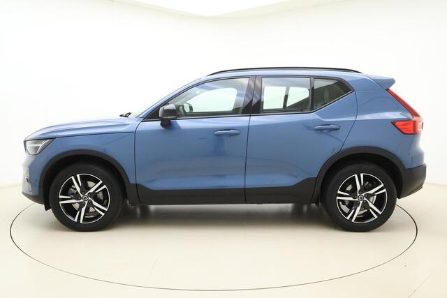 Volvo XC40 2.0 B3 Plus Dark | Harman Kardon | Panoramadak | Lederen bekleding | 360graden camera | Adaptieve Cruise Control | Stoel- stuur verwarming | Pilot Assist | Lane Keeping Aid | Achteruitrijcamera | Google-multimediasysteem | Elektrisch bedienbare achterklep
