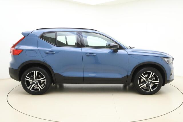 Volvo XC40 2.0 B3 Plus Dark | Harman Kardon | Panoramadak | Lederen bekleding | 360graden camera | Adaptieve Cruise Control | Stoel- stuur verwarming | Pilot Assist | Lane Keeping Aid | Achteruitrijcamera | Google-multimediasysteem | Elektrisch bedienbare achterklep