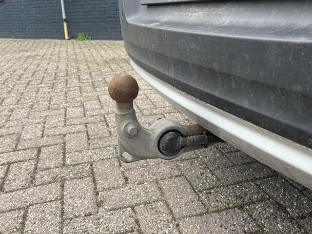 Volvo XC40 2.0 B4 Momentum Business Camera, Stoel/Stuurverwarming, Cruise Control