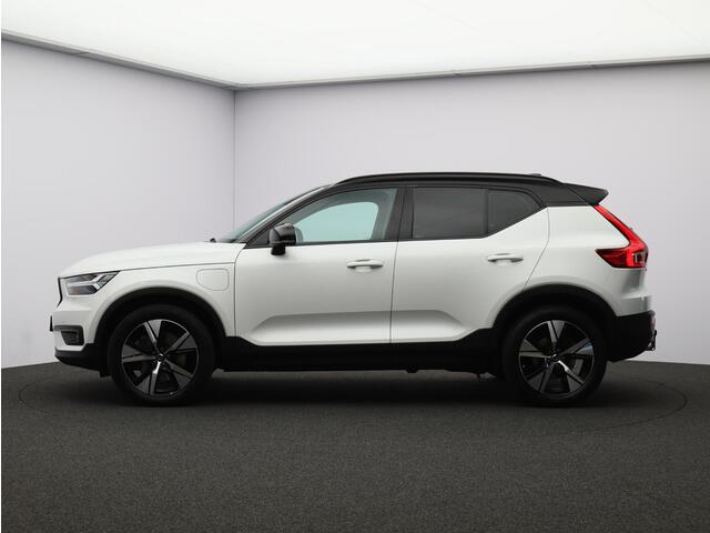 Volvo XC40 T5 262PK Plug-in hybrid R-Design / Trekhaak / Leder / Stoel+Stuurwiel+Achterbank Verwarming / Extra Getint Glas / Adaptieve Full Led / DAB+ / Adaptive Cruise / Pilot Assist