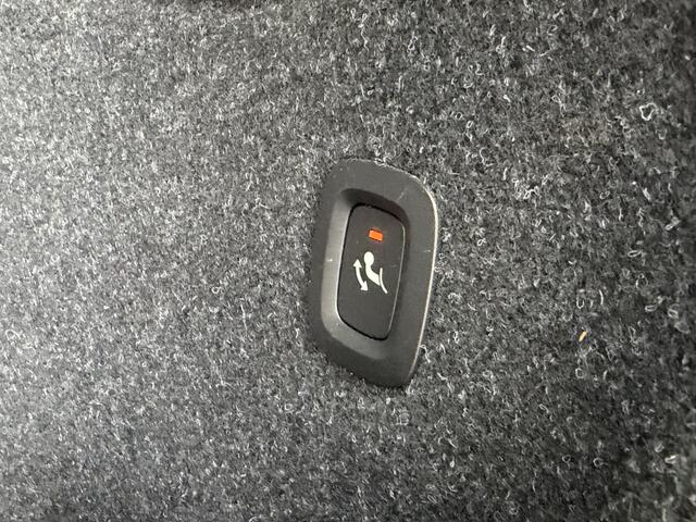Volvo XC40 1.5 T3 Automaat Inscription IntelliSafe Surround | Trekhaak | Stoelverwarming
