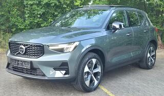 volvo-xc40-2.0-b3-ultra-dark-my-202