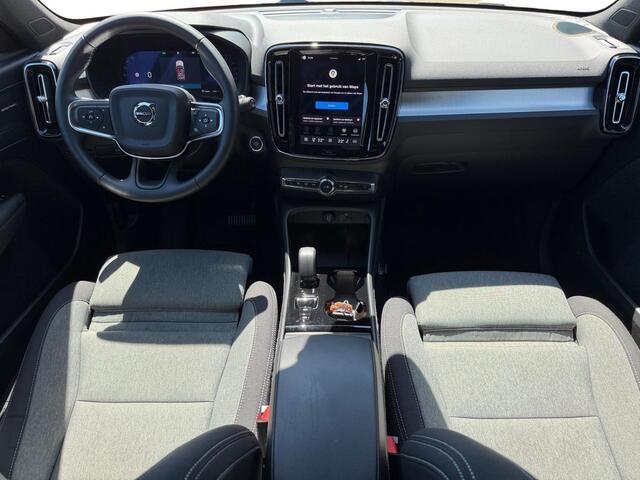 Volvo XC40 2.0 B4 Plus Dark