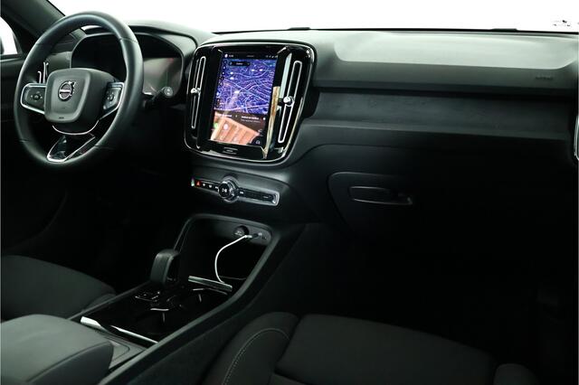 Volvo XC40 Recharge Plus 70 kWh Navi / Pilot assist / ACC / Camera / Trekhaak