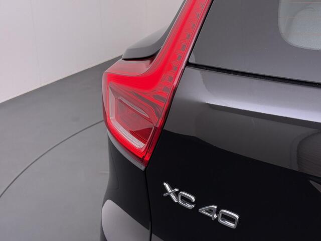 Volvo XC40 1.5 T5 Recharge Inscription VAN: 35.900,- VOOR: 33.877,- UW WKVOORDEEL: 2.023,- | HARMAN KARDON | ELECTR. STOELEN | UNIEKE KMSTAND | CAMERA | ELECTR. ACHTERKLEP | RIJKLAAR INCL. 12 MND BOVAG GARANTIE