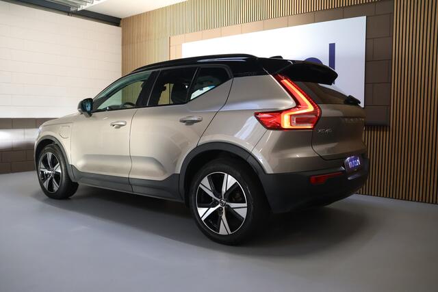 Volvo XC40 1.5 T4 Recharge R-Design Pano/Leder/LED/ACC/360/HK/Elek. stoelen/Keyless/Winter/19"