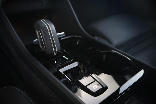 Volvo XC40 1.5 T4 Recharge R-Design Pano/Leder/LED/ACC/360/HK/Elek. stoelen/Keyless/Winter/19"