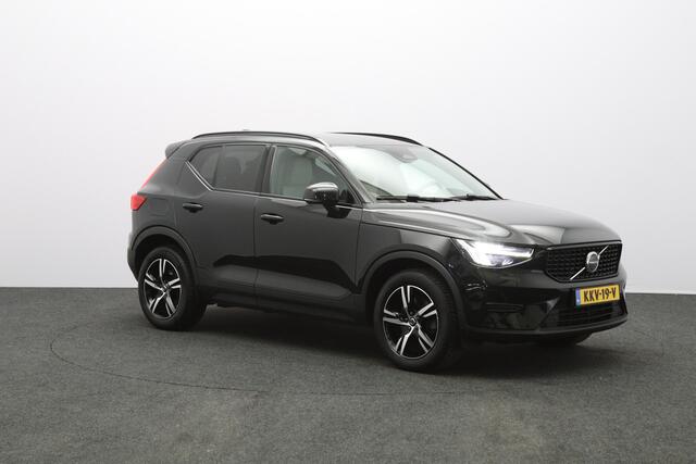 Volvo XC40 2.0 B3 164 PK Plus Dark, Harman/Kardon, Leder, Trekhaak, Memory, Camera