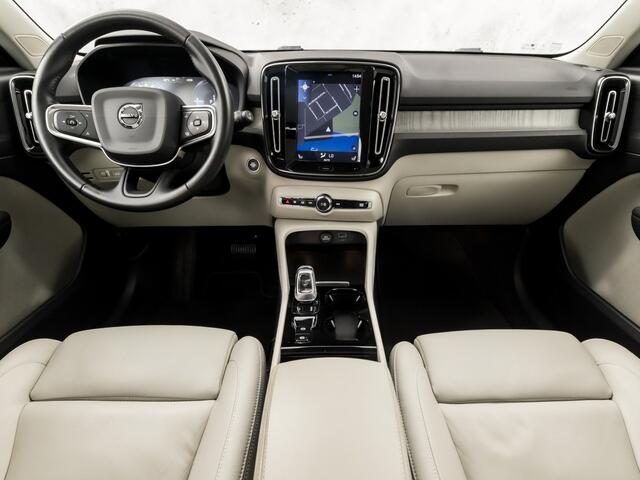 Volvo XC40 1.5 T5 Twin Engine Inscription 252Pk Automaat (PANORAMADAK, APPLE CARPLAY, MEMORY SEATS, STOELVERWARMING, CAMERA, SPORTSTOELEN, KEYLESS, ELEK ACHTERKLEP, NIEUWSTAAT)