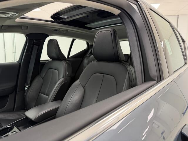 Volvo XC40 1.5 T5 Recharge Inscription | Trekhaak | Panoramadak | H&K | Thunder Grey |