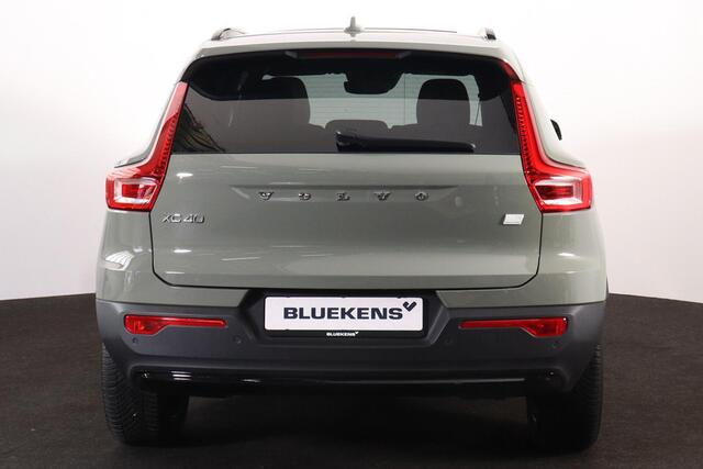 Volvo XC40 T5 Recharge Ultimate Dark - IntelliSafe Assist & Surround - 360º Camera - Harman/Kardon audio - Verwarmde voorstoelen & stuur - Parkeersensoren voor & achter - Elektr. bedienb. voorstoelen met geheugen links - Draadloze tel. lader - Extra getint glas - 19