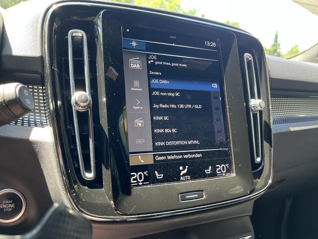 Volvo XC40 1.5 T5 Recharge R-Design | ACC | CAM | CARPAY | CLIMA | NAVI | PDC V&A | STUUR/STOELVERW. | TREKHAAK | WINTERWIELEN LM 19" ZWART