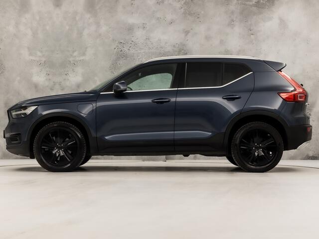 Volvo XC40 1.5 T5 Recharge Sport 262Pk Automaat (APPLE CARPLAY, GROOT NAVI, ZWART HEMEL, STUUR/STOELVERWARMING, SPORTSTOELEN, GETINT GLAS, LANE ASSIST, NIEUWE APK, NIEUWSTAAT)