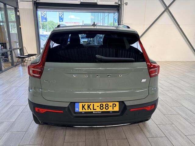 Volvo XC40 1.5 T5 Ultra Dark | Stuur Verwarming | Stoel Verwarming | Panorama Dak | Draadloos oplader Telefoon | Bliss | Camera | Parkeersensoren | Elektrische Achterklep | DAB | Harman Kardon |