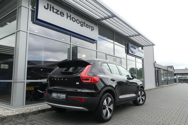 Volvo XC40 1.5 T4 Plug-in hybrid Essential Bright FACELIFT!, WINTER PACK, CRUISE, CLIMA, NAVI, CAMERA, PDC V&A, APPLE CARPLAY/ANDROID AUTO, 36.951KM
