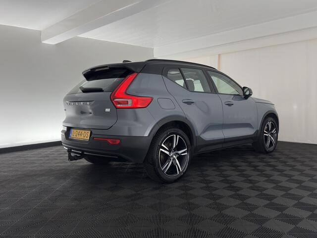 Volvo XC40 1.5 T4 Recharge R-Design Expression {SoH-83%} (Plug-in) (INCL-BTW) Aut. *PANO | DIGI-COCKPIT | HARMAN/KARDON | BLINDSPOT | KEYLESS | DAB | SPORTSEATS | FULL-LED | NAVI-FULLMAP | CAMERA | ECC | TOWBAR | 18'' ALU*