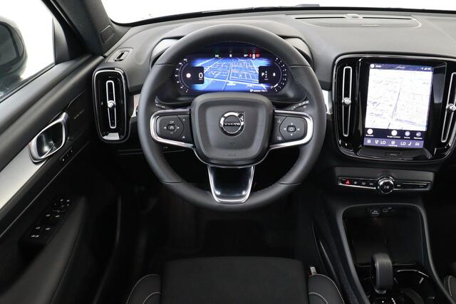 Volvo XC40 B4 (M-HYBRID) PLUS DARK -PANO.DAK|HARMAN/KARDON|POWER-SEATS|360°CAM|PRIVACY.GLAS|20"