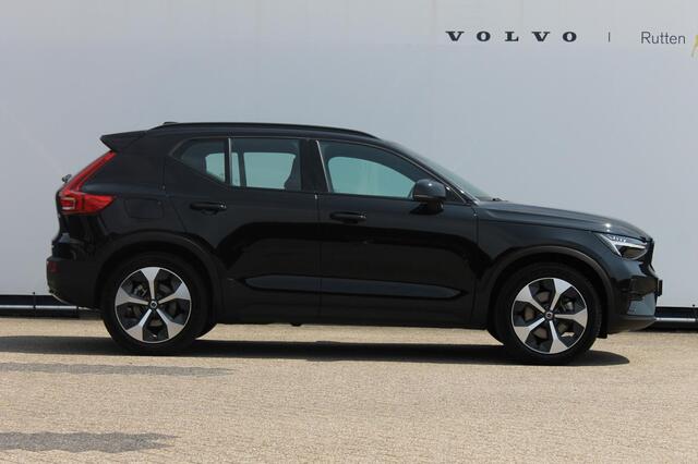Volvo XC40 B4 211PK Automaat Plus Dark Semi elektrisch wegklapbare trekhaak / Google infotainment / Adaptieve Cruise Control / Verwarmbare voorruit