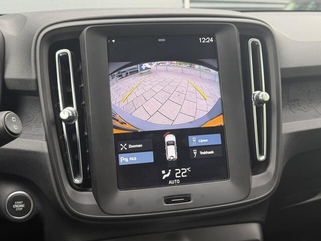 Volvo XC40 BWJ 2022 | 1.5 130PK T2 Momentum Core | TREKHAAK | CAMERA A | CLIMA | NAVI | PDC | CARPLAY |