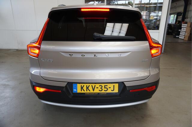 Volvo XC40 2.0 B3 Plus Stoel/stuur-verw. Pilootassistentie