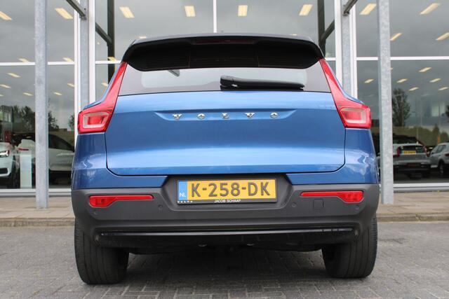 Volvo XC40 Recharge 408PK Automaat P8 AWD R-Design | El. Stoelen + Geheugen | PDC Camera | Verw. Voorstoelen & Stuurwiel | Keyless |