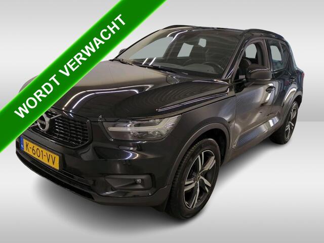 Volvo XC40 1.5 T2 130PK R-Design / Trekhaak / 1/2 Leder / Airco-ecc./ Navigatie / Stoelverwarming / Pdc./