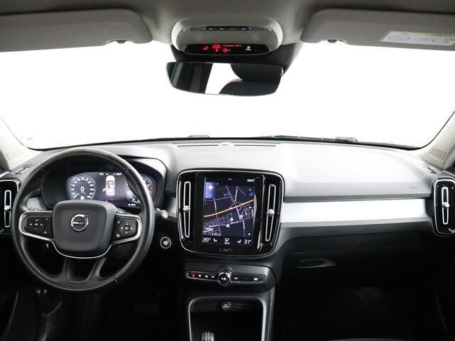 Volvo XC40 1.5 T3 Momentum Automaat | LED | Camera | Navigatie!