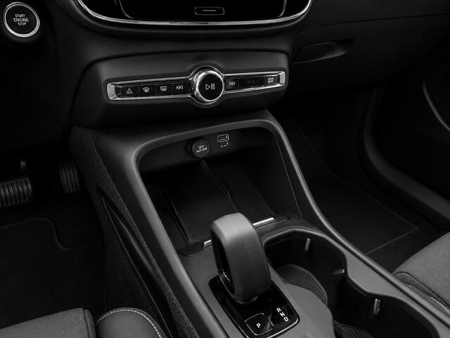 Volvo XC40 1.5 T5 PHEV Core Bright| Carplay|CruiseControl|KeyLess|Bluetooth|NAvi|