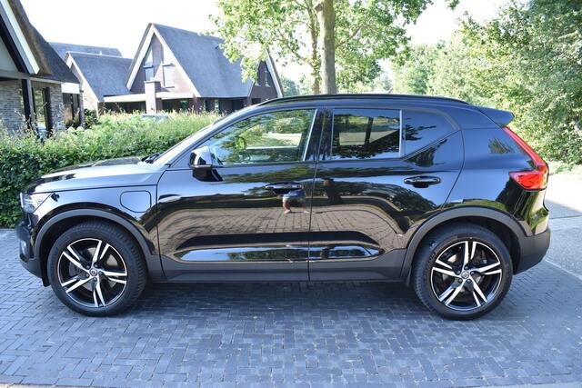 Volvo XC40 1.5 T5 Recharge Inscr. Dark, ACC, TREKH, 19'' NIEUW!