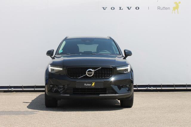 Volvo XC40 T5 262PK Automaat Recharge Inscription Lederen bekleding / Parkeersensoren met parkeercamera achter / Harman Kardon audio / Verwarmbare voorruit