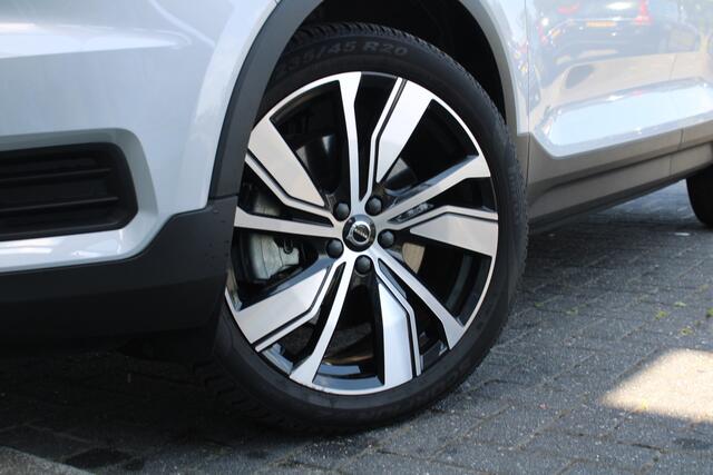 Volvo XC40 232PK Recharge Plus | Adapt. Cruise | BLIS | Warmtepomp | Camera + PDC | 20" LMV | Getint glas |