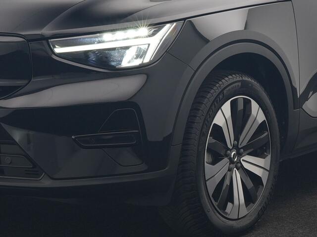 Volvo XC40 Recharge Twin Core 78 kWh 408pk Dealer O.H. | Warmtepomp | Camera | Stoelen & Stuur Verwarmd | Google Assistent | Apple Carplay | Cruise Control | DAB | Virtual Cockpit |