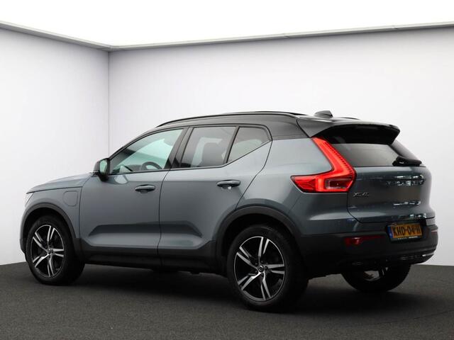 Volvo XC40 T5 Recharge R-Design / Panorama dak / 360 Camera / BLIS / Stuur+stoel+voorruit+achterbankverwarming / Harman Kardon / Memory seat