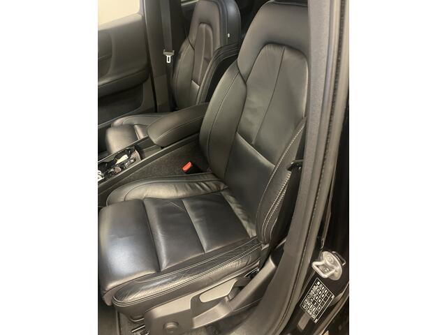 Volvo XC40 1.5 T4 Recharge Inscription Trekhaak 1800kg/ Leer/ Stoelverw./ Camera