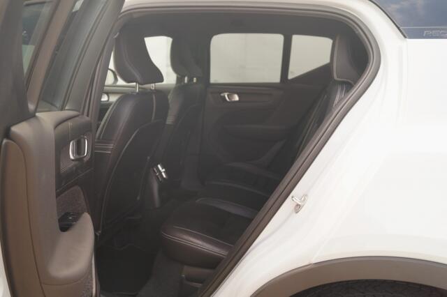 Volvo XC40 1.5 T4 Recharge R-Design -NAVI-ECC-CAM-LED-