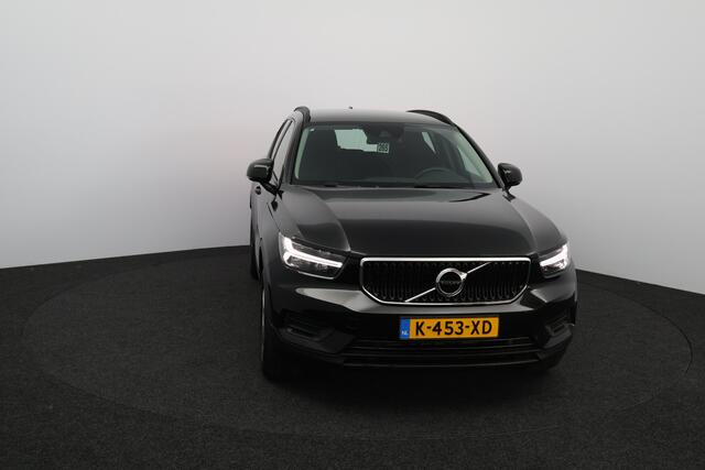 Volvo XC40 1.5 T2 Momentum Core /AUTOMAAT! /LED Koplampen /Apple + Android /DAB+! /Stoel + Stuurverwarm. /Lane Assist /Grootlicht Ass. /Keyless Go /Navi /Climat /Cruise /Elek. pakket /Bluetooth /17"LMV /PDC V+A.