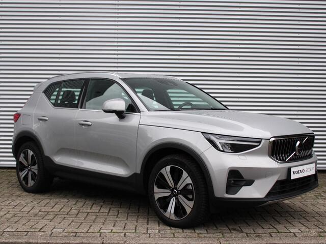 Volvo XC40 1.5 T5 Recharge Inscription Automaat / Panoramadak / Trekhaak / Leder interieur / All-seasonbanden / 360* camera