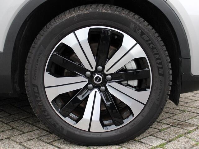 Volvo XC40 1.5 T5 Recharge Inscription Automaat / Panoramadak / Trekhaak / Leder interieur / All-seasonbanden / 360* camera