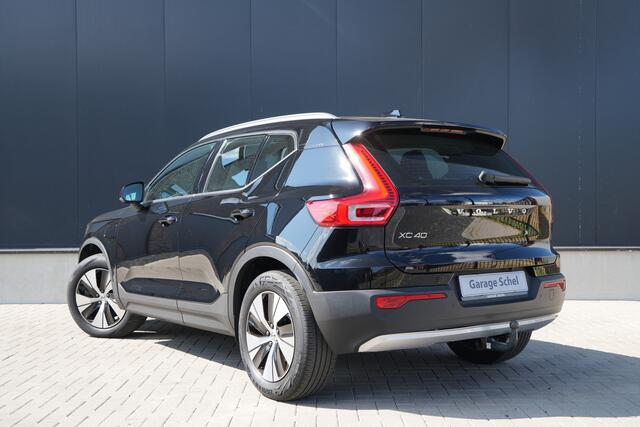 Volvo XC40 1.5 T4 Recharge Inscription - Navi - Trekhaak - ACC - Stoel/Stoelverwarming - Keyless - Camera - Rijklaar