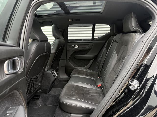 Volvo XC40 2.0 T5 AWD R-Design Intro Edition 1e Eigenaar|Pano|H&K|Camera|Trekhaak|Adap Cruise|Stuur+Stoel verw V+A|Carplay|Elek Achterklep|PDC V+A|N.A.P|APK tot 04-2027