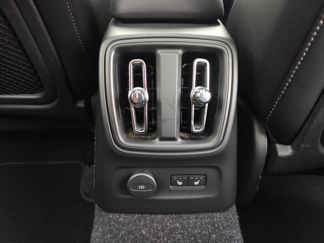 Volvo XC40 T5 Recharge R-Design | Rijklaarprijs | Trekhaak | Pano Dak |