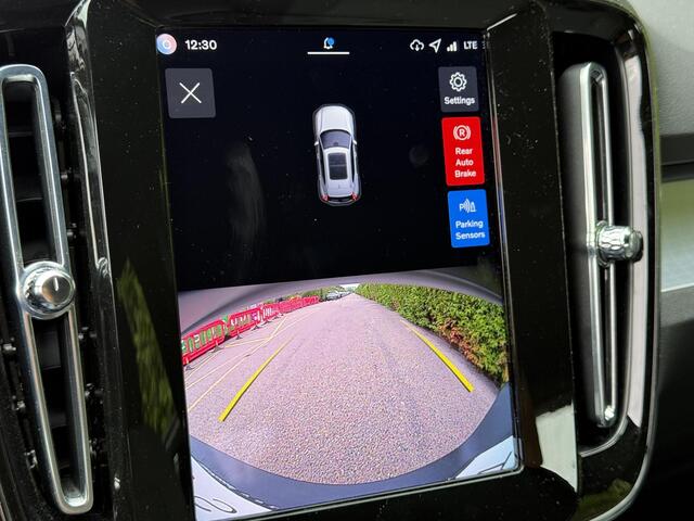 Volvo XC40 B4 Plus Dark Trekhaak Aut.