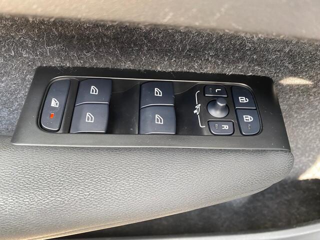 Volvo XC40 1.5 T4 Recharge R-Design Expression