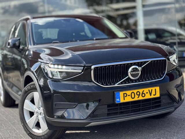 Volvo XC40 1.5 T2 Essential | Navigation Tech Pakket | Full Led | LM 17 Inch |
