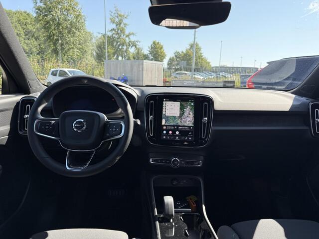 Volvo XC40 Single Motor Essential 69 kWh | Cruise control | Climate control | Achteruitrijcamera | Google infortaiment | All Seasonbanden | Zittingverlengers |