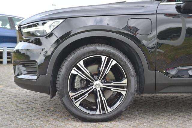 Volvo XC40 1.5 T4 Recharge Inscription | Vol Leer Contourzetels | Stuur en stoelverw. | Trekhaak 1800kg | Blizz | Carplay |