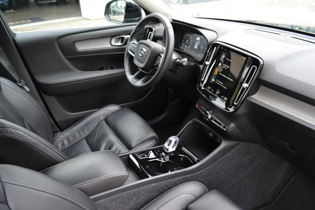Volvo XC40 1.5 T4 Recharge Inscription | Vol Leer Contourzetels | Stuur en stoelverw. | Trekhaak 1800kg | Blizz | Carplay |