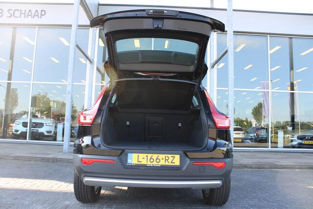 Volvo XC40 T2 130PK Automaat Momentum | Org. NL | AppleCarplay | PDC Achter | Climate Control | Leder |