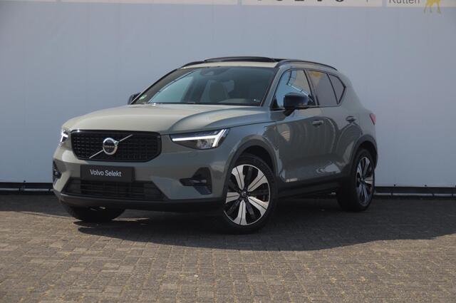 Volvo XC40 T5 262PK Automaat Plug-in hybrid Ultimate Dark / Adaptive cruise control / Trekhaak / Elektrische stoelen / Harman Kardon audio / Pilot assist / BLIS / Stoel en stuur verwarming / Elektrische achterklep / Parkeersensoren met 360 camera