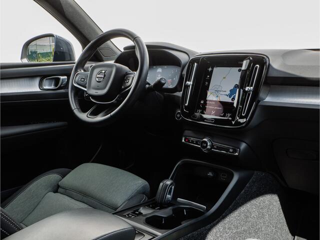 Volvo XC40 1.5 T2 130pk Business Pro Sportstoelen/ Stuur+stoelverwarming/ Camera/ Adapt. cruise/ Blindspot